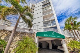 1770 Benjamin Franklin Dr in Sarasota, FL - Building Photo