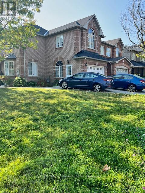 2 Checkerberry Crescent in Brampton, ON - Building Photo