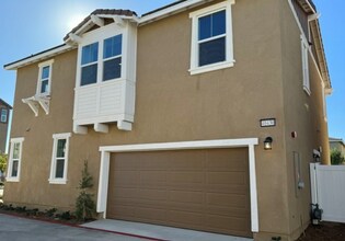 40430 Melrose Dr in Temecula, CA - Building Photo - Building Photo