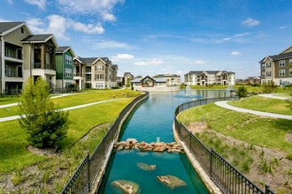 Elite 99 West in Katy, TX - Foto de edificio - Building Photo