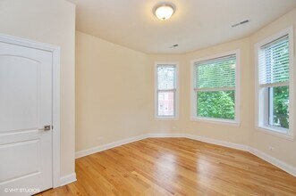 1023 N Leavitt St-Unit -1023-2 in Chicago, IL - Foto de edificio - Building Photo