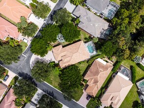 9827 Colonial Walk N, Unit Estero Single Family in Estero, FL - Building Photo - Building Photo
