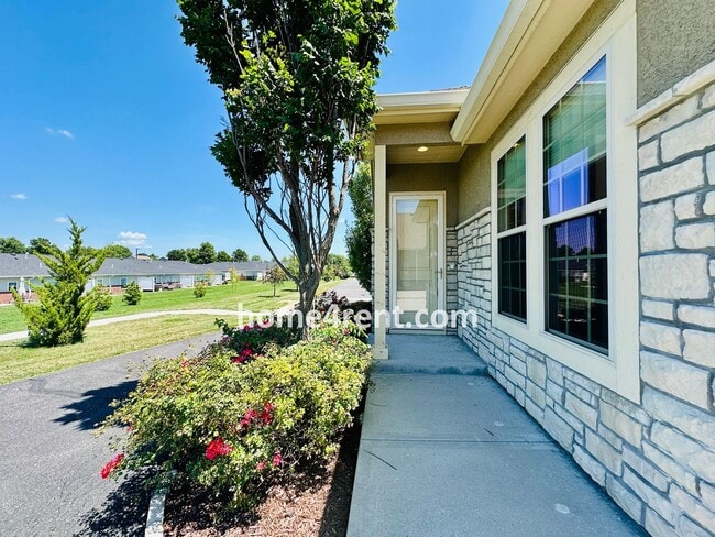 15554 S Hillside St in Olathe, KS - Building Photo - Building Photo