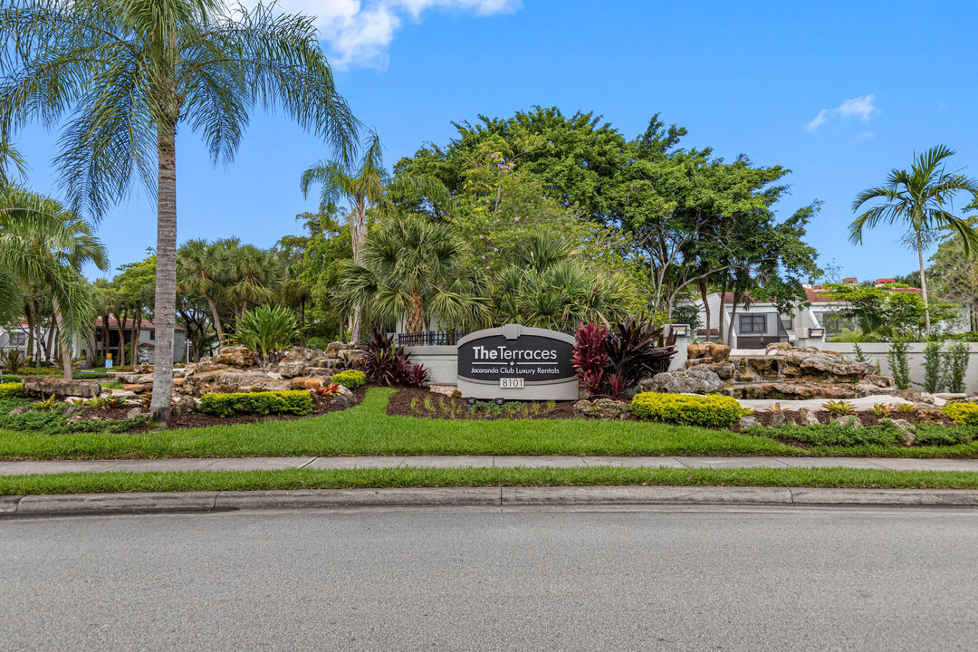 The Terraces in Plantation, FL - Building Photo