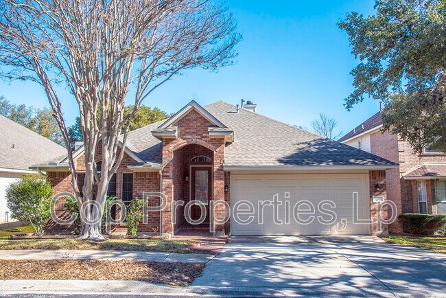 1926 Simpson Trail in San Antonio, TX - Building Photo - Building Photo