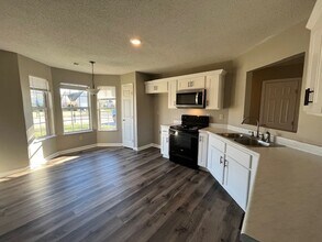 7075 Foxhall Dr in Horn Lake, MS - Building Photo - Building Photo