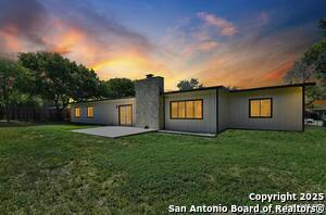 215 Shadywood Ln in San Antonio, TX - Building Photo - Building Photo