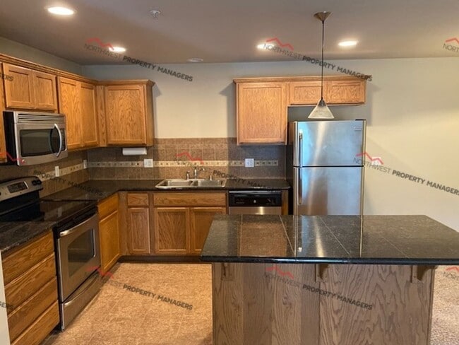 property at 1407 Evergreen Park Dr SW
