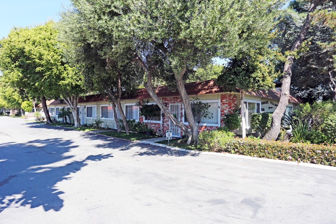 Harbour Village in Huntington Beach, CA - Building Photo