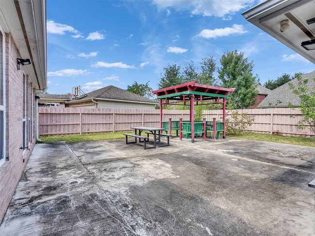 property at 3902 Breaux Bridge Ln
