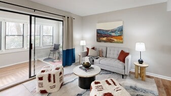 Rosemont at East Cobb Apartments in Marietta, GA - Building Photo