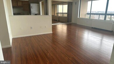 3701 S George Mason Dr in Falls Church, VA - Building Photo - Building Photo