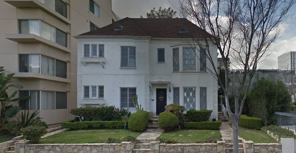 133 S Reeves Dr in Beverly Hills, CA - Building Photo