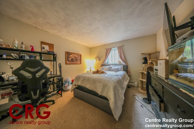 66 Bryon Rd, Unit 4 in Boston College, MA - Foto de edificio - Building Photo