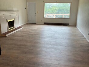 1117 E Ridgeway Dr in Fayetteville, AR - Building Photo - Building Photo