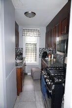 122 Chapel St in Lowell, MA - Building Photo - Building Photo