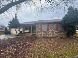 215 Pops Corner in Huntsville, AL - Building Photo