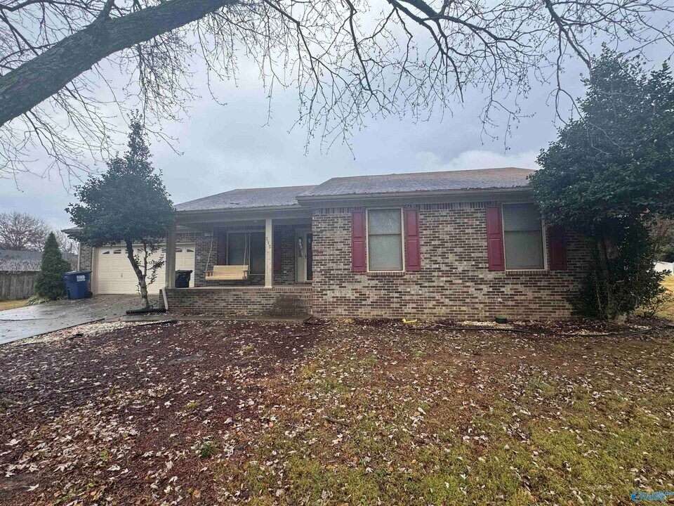 215 Pops Corner in Huntsville, AL - Building Photo