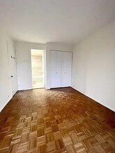 100 United Nations Plaza, Unit 21F in New York, NY - Building Photo - Building Photo