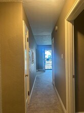 6737 Kenwood Dr in St. Louis, MO - Foto de edificio - Building Photo