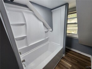 927 State St in Watertown, NY - Foto de edificio - Building Photo