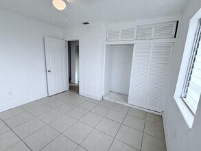 2270 Aaron St in Port Charlotte, FL - Building Photo - Building Photo