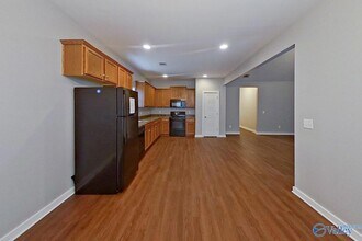 1389 Old Rd in Jasper, AL - Foto de edificio - Building Photo