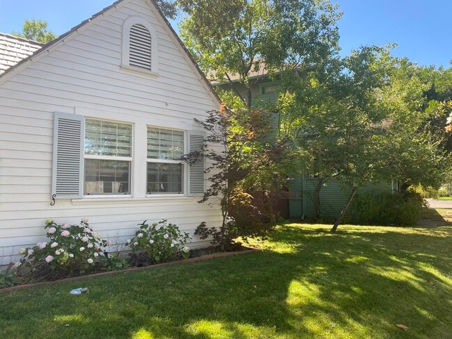 2315 Dwight Way in Stockton, CA - Building Photo - Building Photo