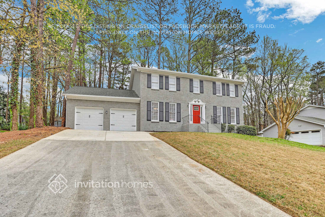 4150 Oakcrest Rd in Tucker, GA - Building Photo