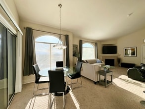 700 Carnegie St in Henderson, NV - Building Photo - Building Photo