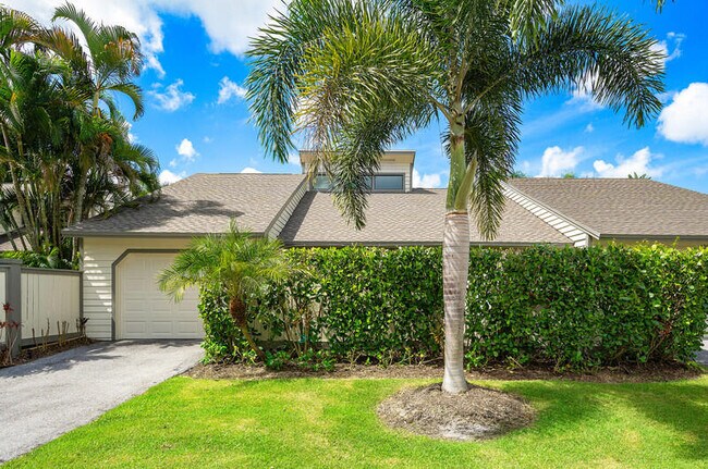 13286 Bedford Mews Ct in Wellington, FL - Building Photo - Building Photo