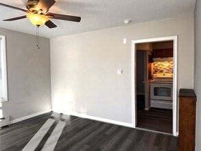 74 Hamlet Ave, Unit 1F in Woonsocket, RI - Foto de edificio - Building Photo