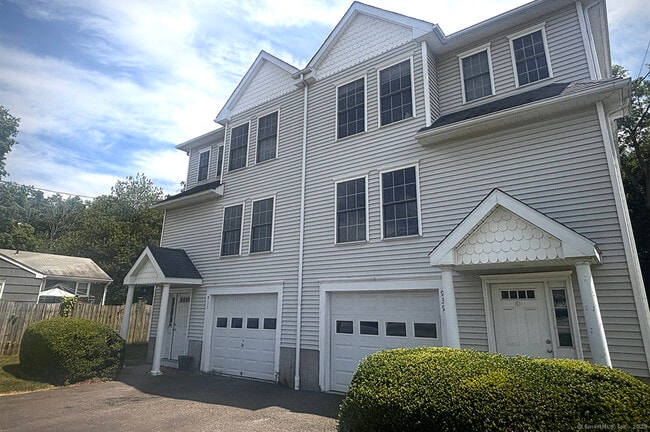 property at 939 Tunxis Hill Rd