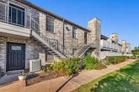 10857 Braes Bend Dr in Houston, TX - Building Photo - Building Photo