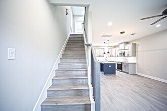 2413 Glen Ln-Unit -A in Houston, TX - Foto de edificio - Building Photo