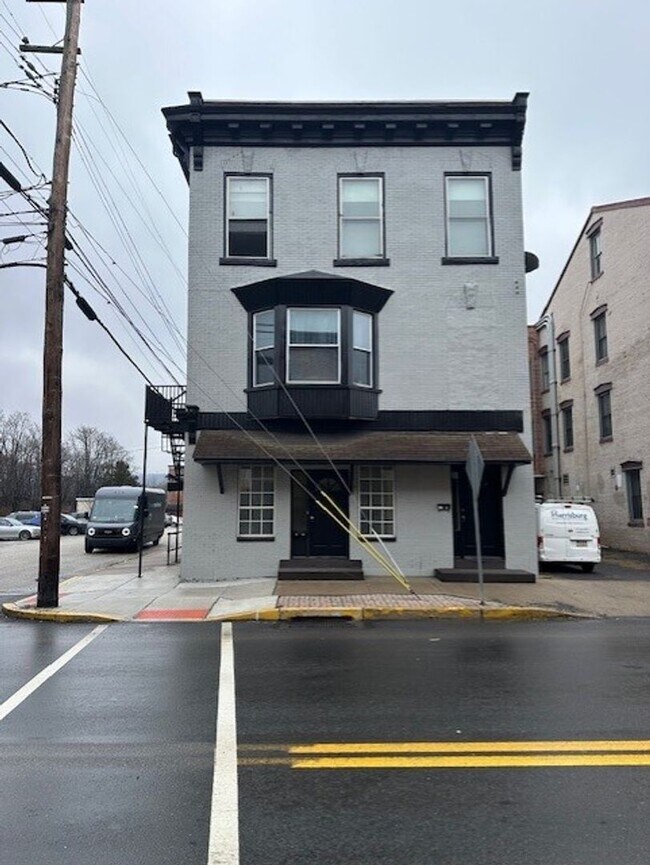 property at 113 Market St