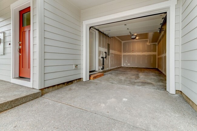 21319 SW Ortiz Ln in Beaverton, OR - Building Photo - Building Photo