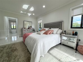 7408 SW 189th St in Cutler Bay, FL - Foto de edificio - Building Photo