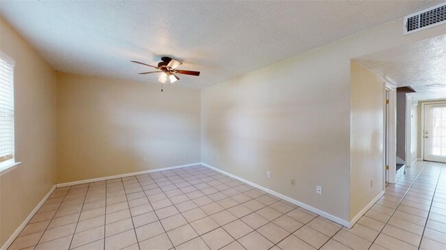 1002 Hardwood Ln, Unit 0412-D in College Station, TX - Building Photo - Building Photo