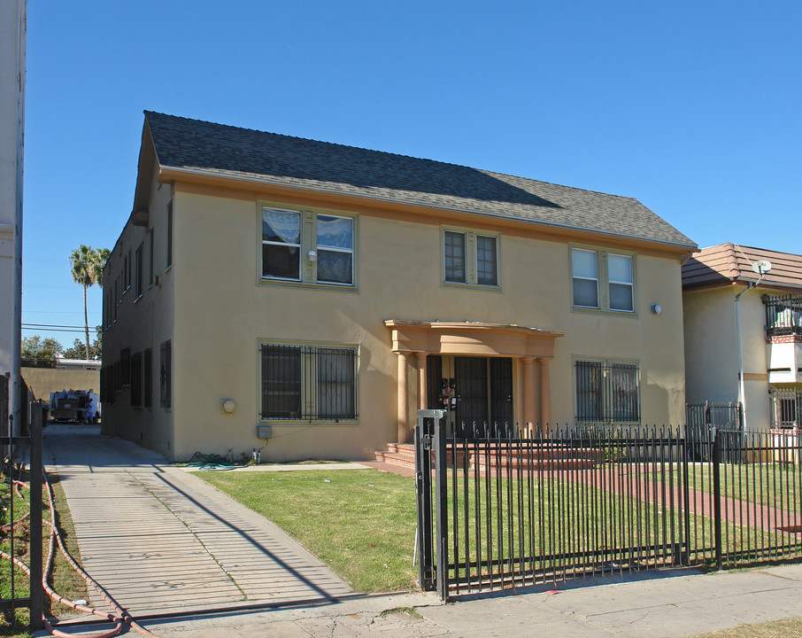 1207 S Norton Ave in Los Angeles, CA - Building Photo