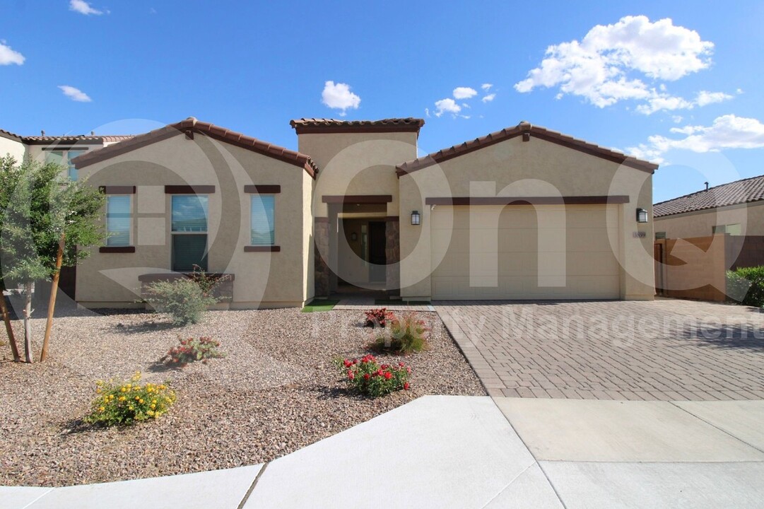 3859 Fiestaflower Ln in San Tan Valley, AZ - Building Photo