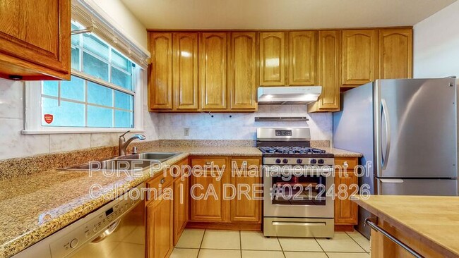 1536 Parker Dr in Santa Rosa, CA - Building Photo - Building Photo
