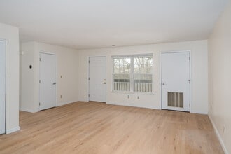 Hidden Oaks Apartments in Peoria, IL - Foto de edificio - Interior Photo