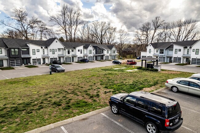 XL in Clarksville, TN - Building Photo - Building Photo