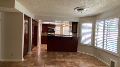 4700 Vitrina Ln in Palmdale, CA - Building Photo - Building Photo