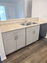 1907 Hearthstone Dr in Austin, TX - Building Photo - Building Photo