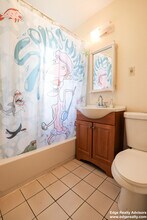 43 Selkirk Rd, Unit 4 in Boston, MA - Foto de edificio - Building Photo