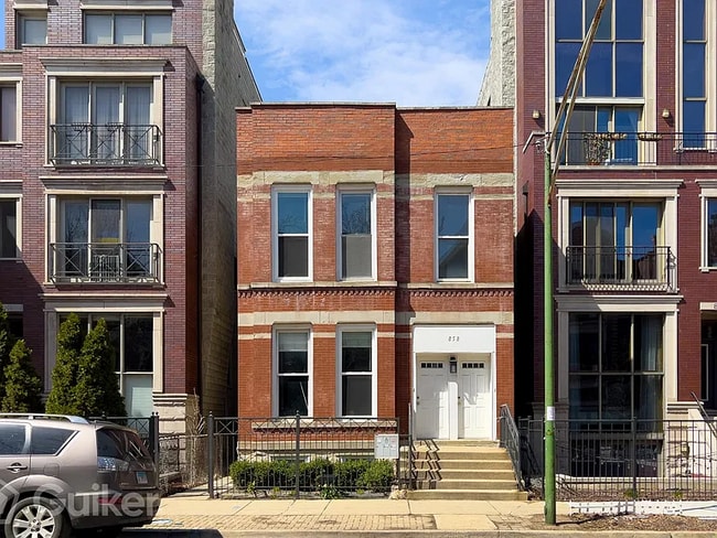 858 N Paulina St, Unit 2