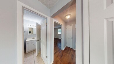 721 Northpoint Cir N in Jacksonville, FL - Building Photo - Building Photo