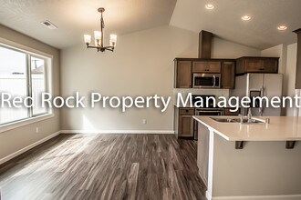 16917 E Knox Ln in Spokane Valley, WA - Building Photo - Building Photo